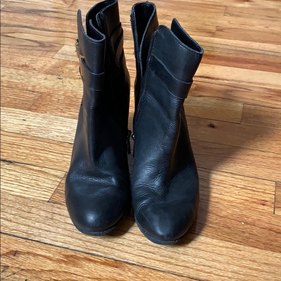 Vince Camuto Black Leather Booties - Picture 4 of 5